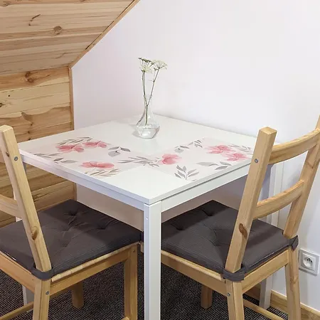 Проживание в семье Modrzewiowe Zacisze Chocieszow